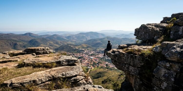 São Thomé das Letras Cidade mineira construída sobre uma montanha de quartzito a 1.440 metros que é apontada como um dos sete pontos energéticos do planeta