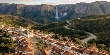Conceição do Mato Dentro reúne serras, trilhas e paisagens naturais //
