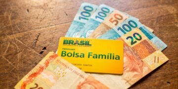 Bolsa Família de julho começa a ser pago e beneficiários dos NIS 0, 9 e 8 precisam conferir a data