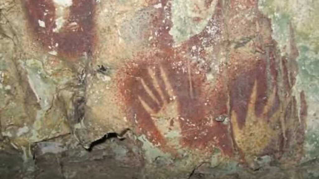 Pinturas de mais de 45 mil anos encontradas na Indonésia podem representar uma das primeiras histórias contadas pela humanidade