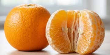 7 benefícios da laranja que vão além da vitamina C e podem ajudar a saúde da pele