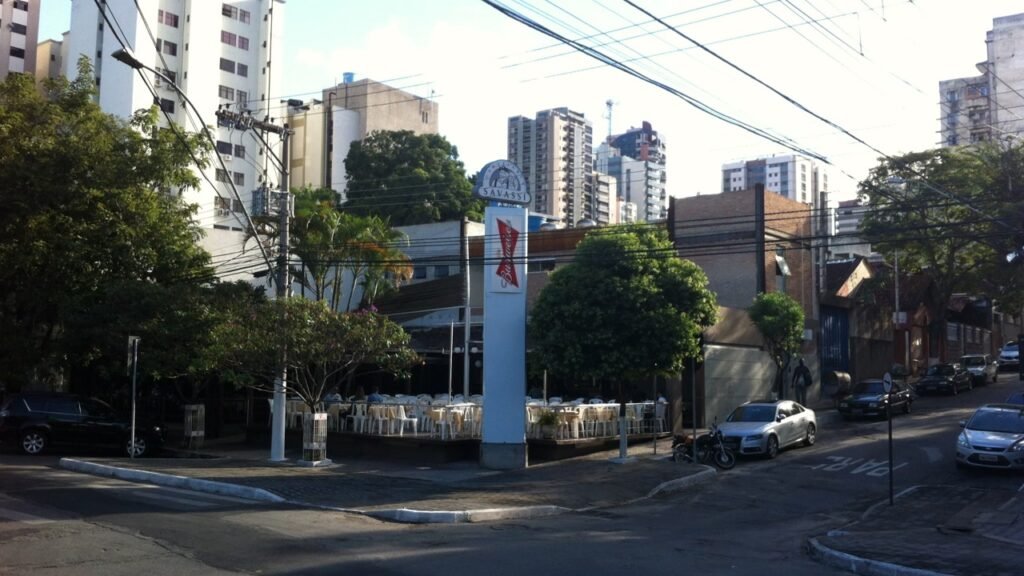 Divinópolis — MG A 120 km de Belo Horizonte, a cidade que veste Minas tem 2.550 confecções e foi a única do estado a levar dois ouros do Sebrae