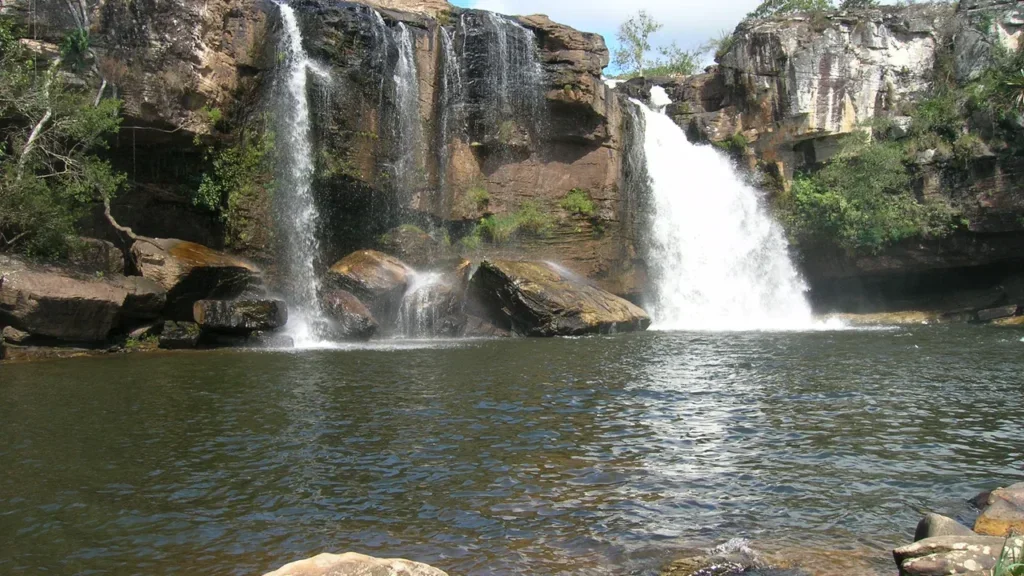 Conceição do Mato Dentro reúne serras, trilhas e paisagens naturais //