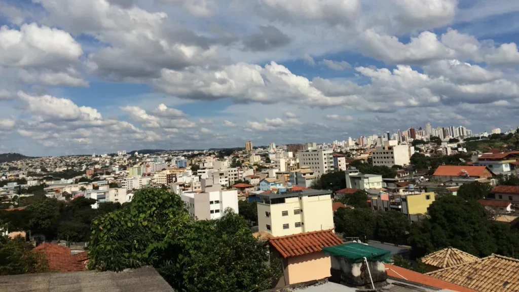 Divinópolis — MG A 120 km de Belo Horizonte, a cidade que veste Minas tem 2.550 confecções e foi a única do estado a levar dois ouros do Sebrae