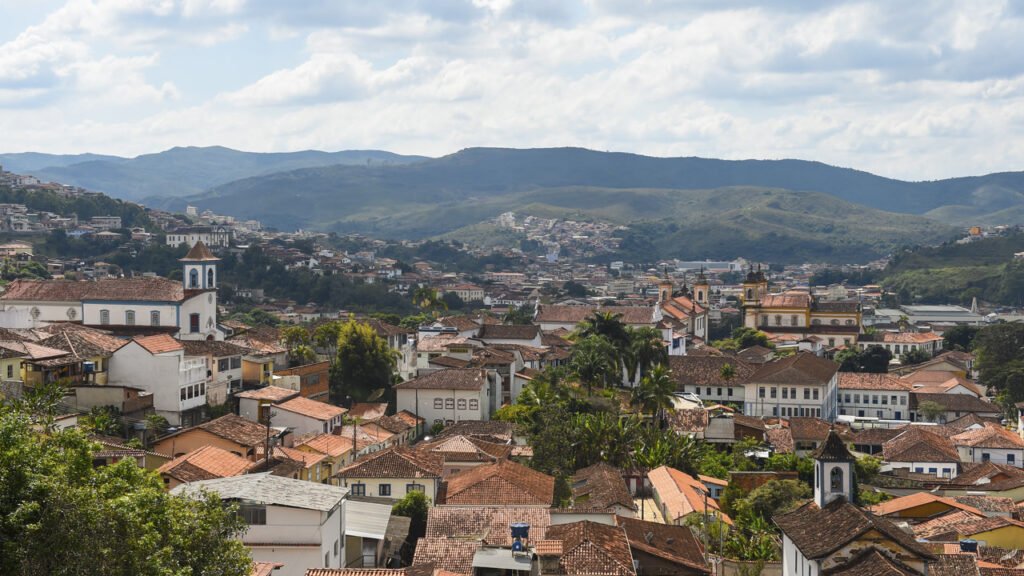 Mariana A primeira cidade e primeira capital de Minas foi a única projetada na prancheta antes de existir