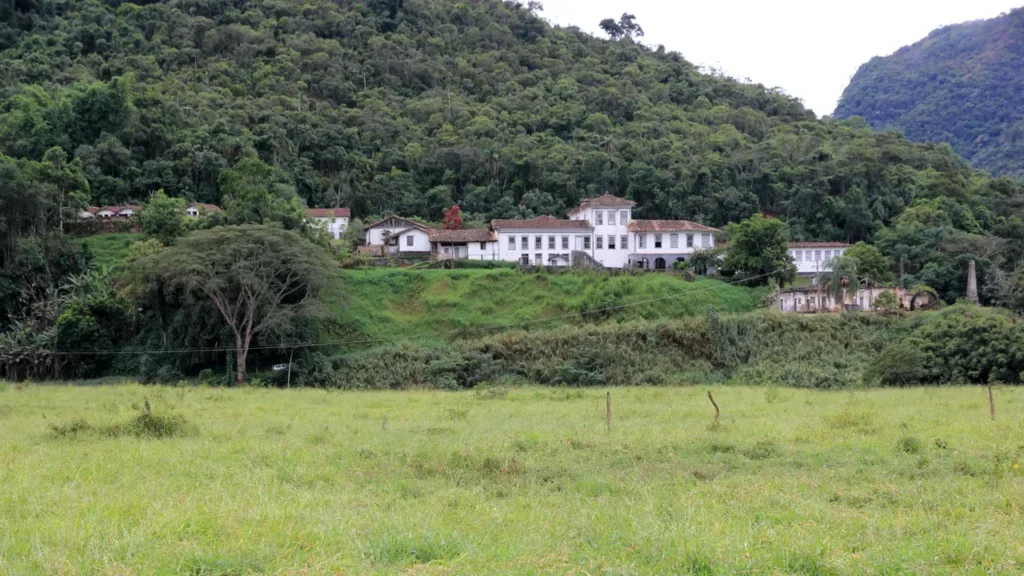Santa Rita de Jacutinga chama atenção pelas construções históricas