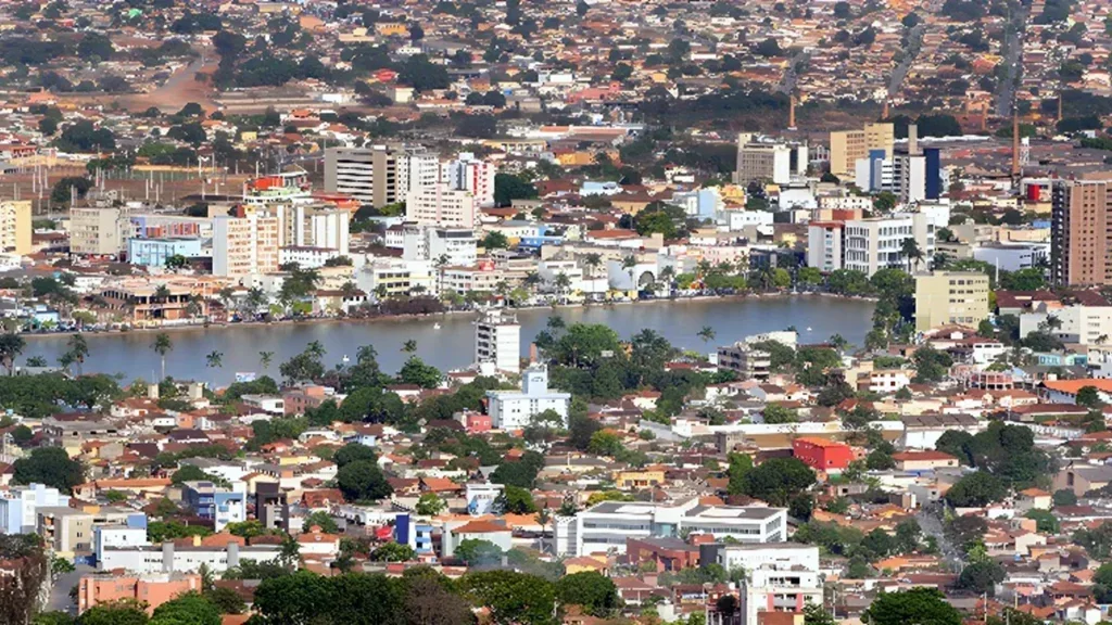 Sete Lagoas, Minas Gerais - Colunas de calcita de 13 metros e pinturas rupestres de 6 mil anos: a 10ª melhor cidade para viver em Minas fica a 70 km de BH