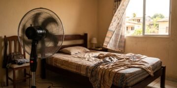 Ventilador ligado em quarto vazio não deixa o ambiente fresco para depois e só mantém o consumo de energia
