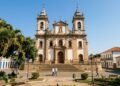 Campanha chama atenção pela catedral e pela arquitetura antiga //
