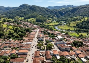 Bom Jardim de Minas reúne cachoeiras, serras e paisagens naturais //