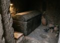 Línguas de ouro encontradas em tumbas egípcias
