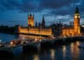 Palácio de Westminster funciona como uma pequena cidade parlamentar