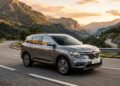 Renault Koleos estreia como SUV híbrido de alto padrão