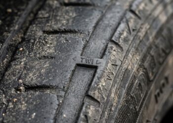 TWI mostra quando o pneu atingiu o limite legal