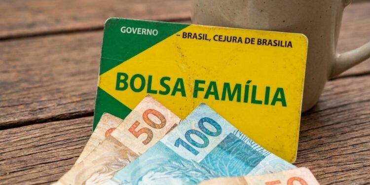 O apoio une renda e conservação em territórios escolhidos pelo programa