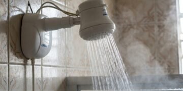 A potência escolhida e os minutos debaixo d’água decidem o peso na fatura