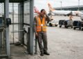 A saída sem aviso ocorreu durante um problema de saúde no aeroporto
