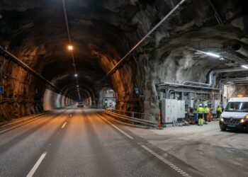 A modernização cria novos espaços técnicos ao longo de uma das maiores passagens subterrâneas do mundo
