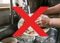 Retirar restos maiores de comida é diferente de passar cada prato pela torneira antes do ciclo