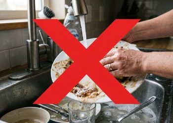 Retirar restos maiores de comida é diferente de passar cada prato pela torneira antes do ciclo