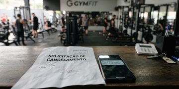 Comprovantes, mensagens e protocolos podem ajudar a mostrar quando o cancelamento foi solicitado