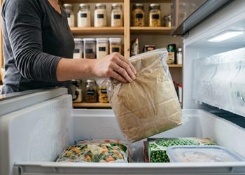 Produtos secos podem carregar ovos ou pequenos insetos sem que o problema seja percebido de imediato