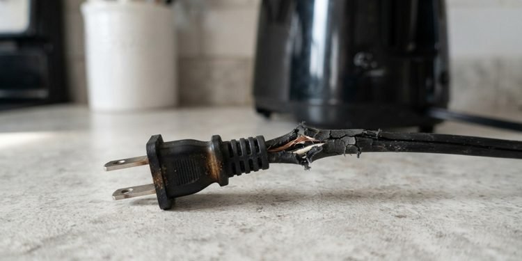 Alguns aparelhos continuam energizados mesmo depois que deixam de ser usados