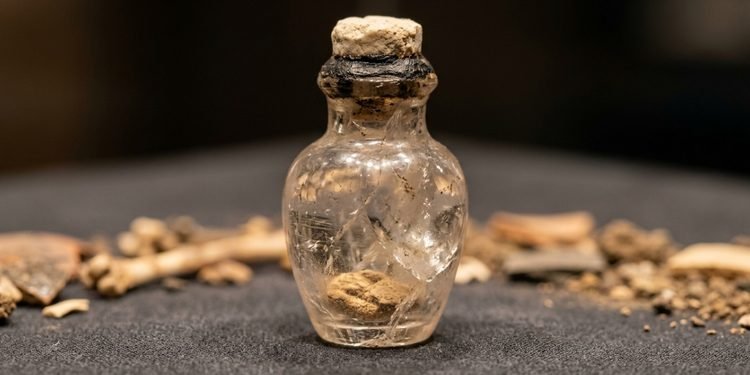 O recipiente guardou por séculos pistas raras sobre os aromas usados pelos romanos.