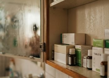 Vapor e mudanças de temperatura podem criar condições diferentes daquelas recomendadas para alguns medicamentos