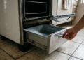 As funções da gaveta inferior do forno