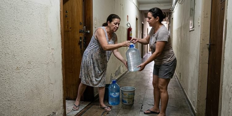 O atraso no pagamento deu início a uma situação que acabou ultrapassando os limites de uma cobrança comum.