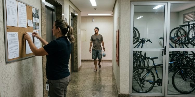 Uma medida para organizar o espaço comum acabou provocando um conflito sobre o destino de um bem particular.