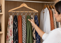Uma mudança simples pode deixar os acessórios mais fáceis de encontrar dentro do guarda-roupa